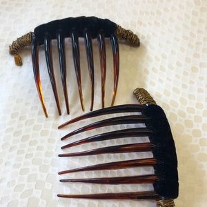 Colette Malouf hair comb set.